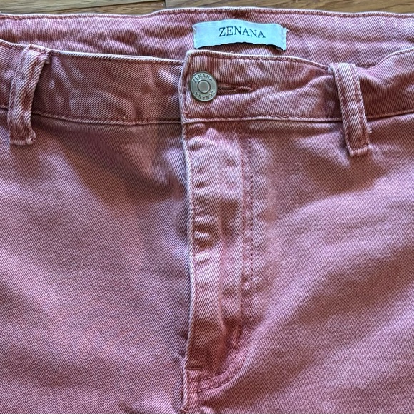 Zenana Flat Front/Cropped/Raw Hemmed jeans, size L, EUC - Picture 3 of 5